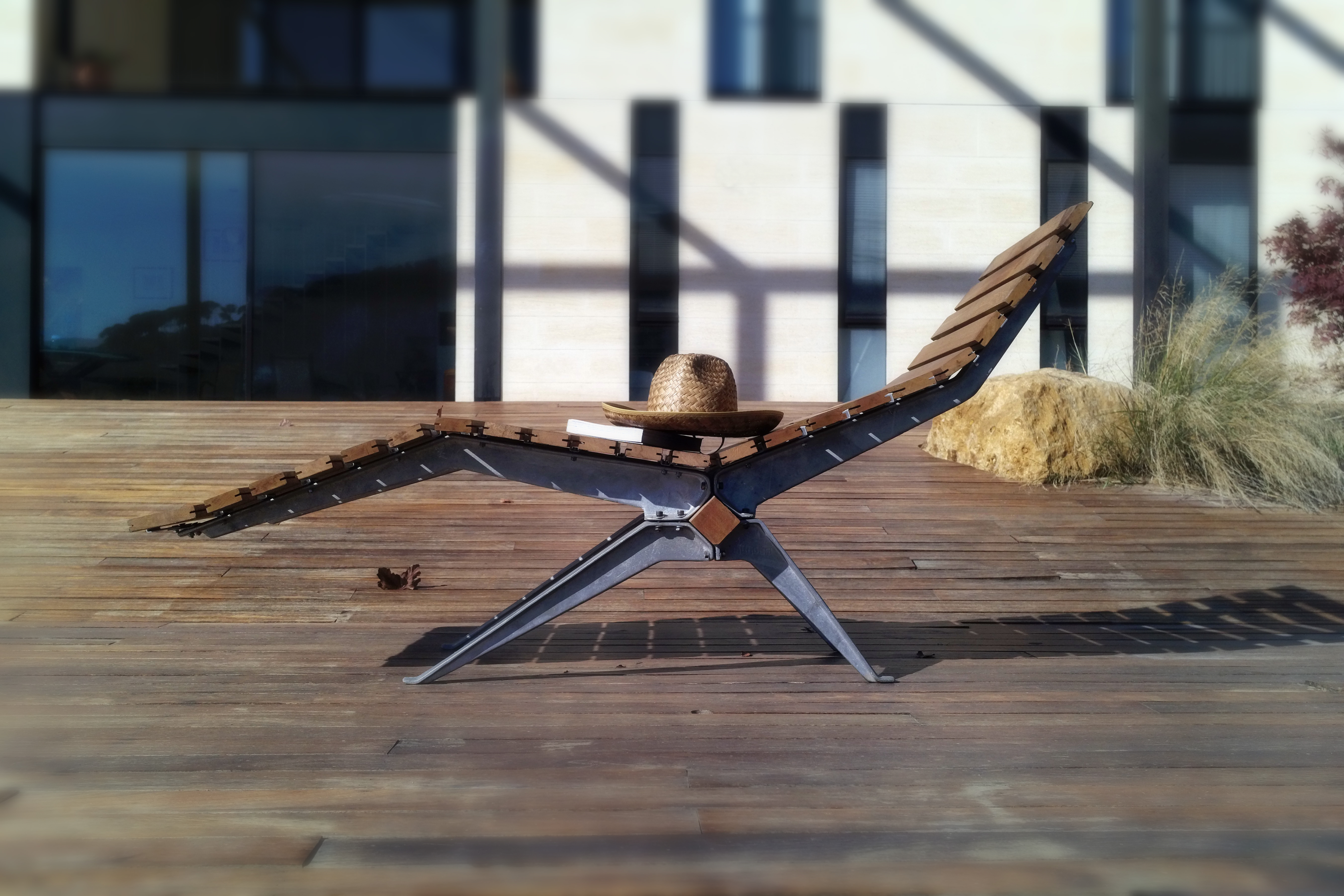 Power of the nap addicts - Public furniture 